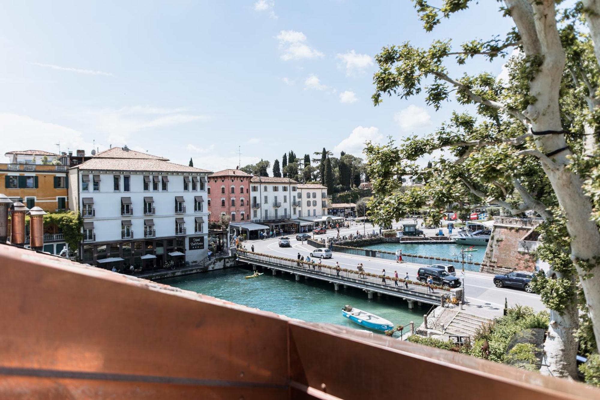 Pavillon Suite & Apartments Peschiera del Garda Extérieur photo
